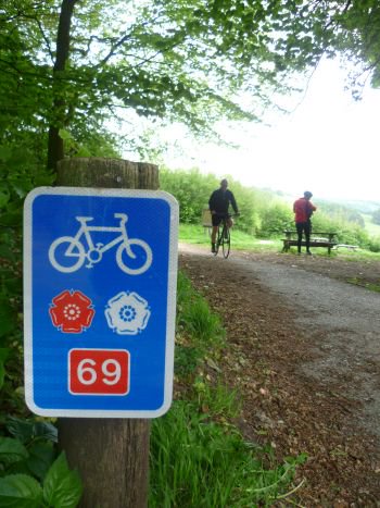 Way of the Rose Cycle Route sign